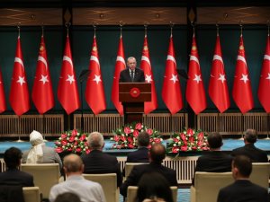 Cumhurbaşkanı Erdoğan: "Tedbirleri biraz daha sıkılaştırarak kısmi kapanma uygulanmasına geçiyoruz"