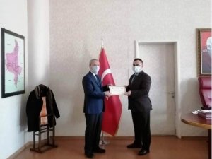 Kaymakam Halim’den Nüfus Müdürlüğü personeline ödül