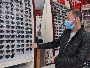 Kars’ta gözlükçüler yaz sezonunu açtı