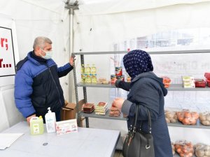 Gönül Çarşısı ile imkanı olan verecek, ihtiyacı olan alacak