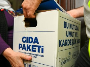 Esenyurt Belediyesi,Ramazan Ayı’nda da ihtiyaç sahiplerine gıda kolisi yardımında bulunuyor