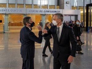 NATO Genel Sekreteri Stoltenberg: "Bugün alınan kararla NATO Afganistan’dan çıkacaktır"