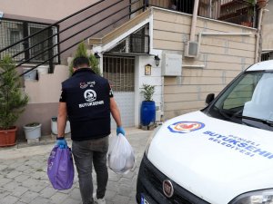Büyükşehirden ihtiyaç sahibi ailelere 25 bin gıda paketi