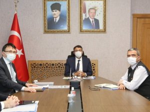 Kütahya Valisi Çelik: “Ramazan ayı salgın yayılımını önlemede önemli bir fırsat"