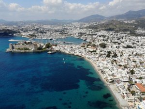 Rusya’nın Türkiye’ye 45 günlük uçuş yasağı turizmcileri üzdü
