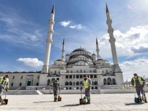 Büyükşehir’den camilerde temizlik seferberliği