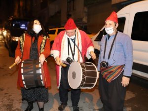 Radyocu Beyza, Ramazan davulcusu olup Bağcılarlıları sahura kaldırdı