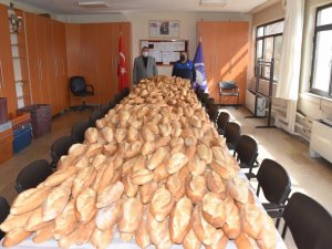 Manisa’da açıkta satılan binlerce ekmeğe el konuldu