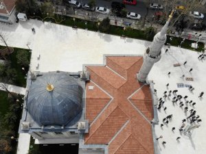 Restorasyonu tamamlanan Teşvikiye Camii ibadete açıldı