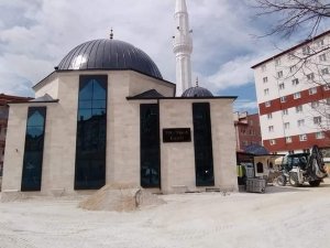 Kütahyalı iş adamı merhum babasının hayrına cami yaptırdı