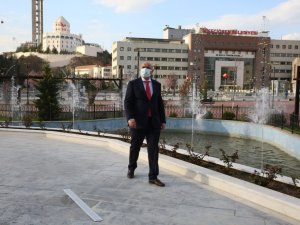 Havalar ısındı, Türk Dünyası Su ve Gül Meydanı canlandı