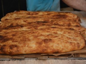 Sandıklı’nın damak çatlatan lezzeti: ’haşhaşlı tahinli pide’