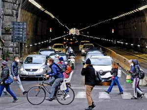 İtalya’da son 24 saatte Covid-19’a bağlı 316 can kaybı