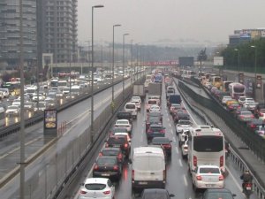 İstanbul’da trafik seviyesi yüzde 72’ye yükseldi