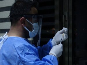 Van’da iftar sonrası aşılama çalışmaları yoğun şekilde sürüyor