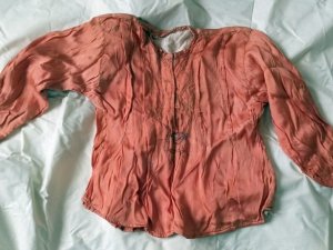 143 yıllık çeyizler sandıktan çıkarılmayı bekliyor