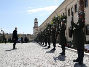 Bakan Akar, 19’uncu Genelkurmay Başkanı emekli Orgeneral Üruğ’un cenaze törenine katıldı