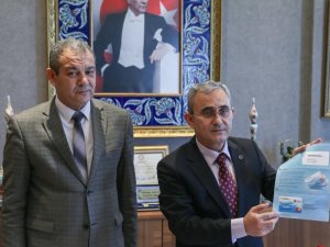 Kütahya’da esnafa Bereket Kart desteği