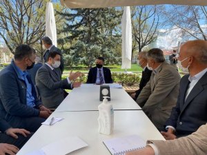 Bakan Pakdemirli, Tokat çiftçisinin sorunlarını dinledi