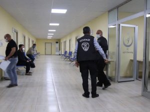 Ramazanda iftardan sonra gece saat 24.00’a Covid-19 aşıları yaptırabiliyor