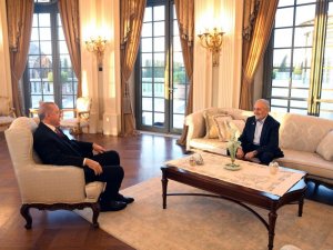Cumhurbaşkanı Erdoğan, Oğuzhan Asiltürk ile iftar yaptı