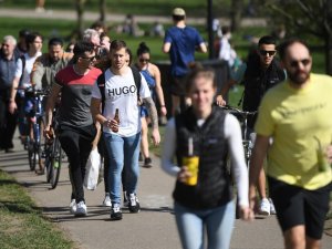 İngiltere’de son 24 saatte 2 bin 396 vaka