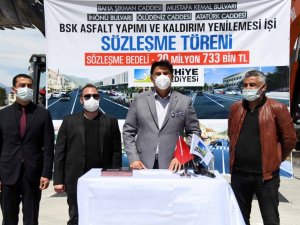 Fethiye’de sıcak asfalt çalışmaları için imzalar atıldı