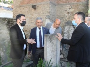 Başkan Kaplan’dan, Adnan Menderes’in hocasına vefa