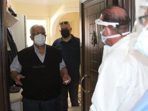 İkna timi aşı hizmetini vatandaşın ayağına getirdi