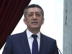 Milli Eğitim Bakanı Selçuk Anıtkabir’i ziyaret etti