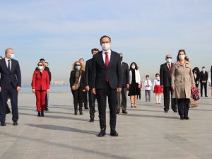 İzmir’de sosyal mesafeli 23 Nisan kutlaması