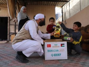 Gazze ve Yemen’deki ihtiyaç sahibi bin aileye yardım kolileri ulaştırıldı