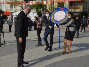 Pandemide 23 Nisan’a sade kutlama