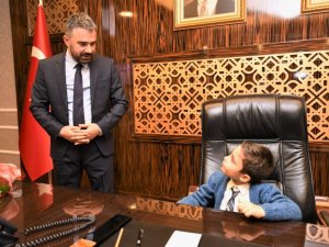 Pursaklar’da koltuk çocukların