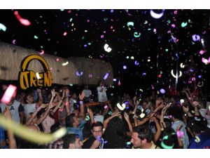 Erdem Kınay ve Merve Özbey’den Kuşadası’nda Muhteşem Gece