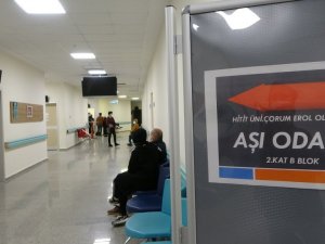 Korona virüs aşılaması iftardan sonra da devam ediyor