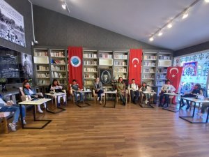 Balçova dünya çocuklarına kardeşlik köprüsü oldu
