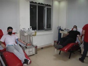 Kilis’te iftardan sonra kan bağışı