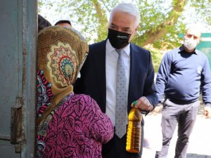 Belediyenin zeytinleri ihtiyaç sahiplerine dağıtıldı