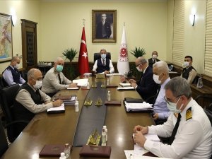 Bakan Akar, telekonferans yöntemiyle toplantı yaptı