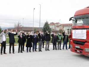 DPÜ’nün yardım tırı İdlib’e uğurlandı