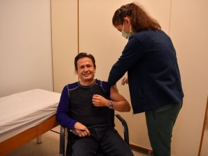 Tuzla Belediye Başkanı Dr. Şadi Yazıcı: “Salgına karşı en güçlü silahımız aşı”