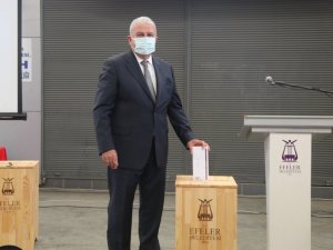 Efeler Belediyesi’nden demokrasi örneği