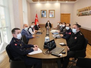Vali Çelik: “Amacımız ceza yazmak değil, rehberlik etmek”