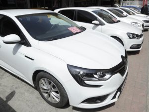 Araç fiyatları pahalı, ikinci el otomobil piyasası durgun