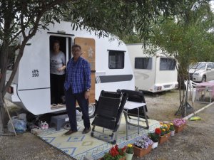 Marmaris’te tam kapanma öncesi çadır ve kamp alanları dolmaya başladı