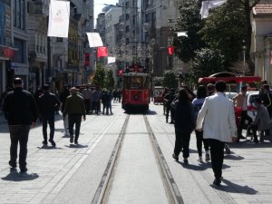 İstiklal Caddesi’nde kapanma yoğunluğu