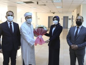 Diyanet İşleri Başkanı Erbaş: “Ne kadar faydalı işler yaparsanız o kadar çok hayırlı bir insan olursunuz”
