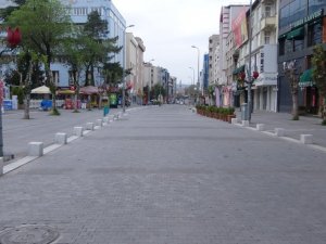 17 günlük kısıtlama başladı, Uşak’ta sokaklar boş kaldı
