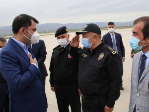 Bakan Kurum, Elazığ’dan Tunceli’ye geçti